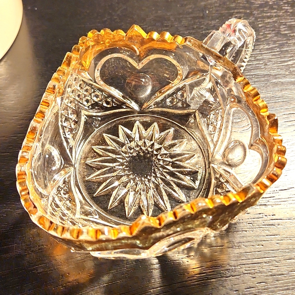 ❤️❤️Heart-shaped Nappy Tarentum cut glass 1906ish vintage 6-inch gold trim dish.